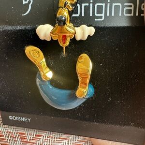 RARE Disney gold tone and enamel Goofy  stick pin by Napier.